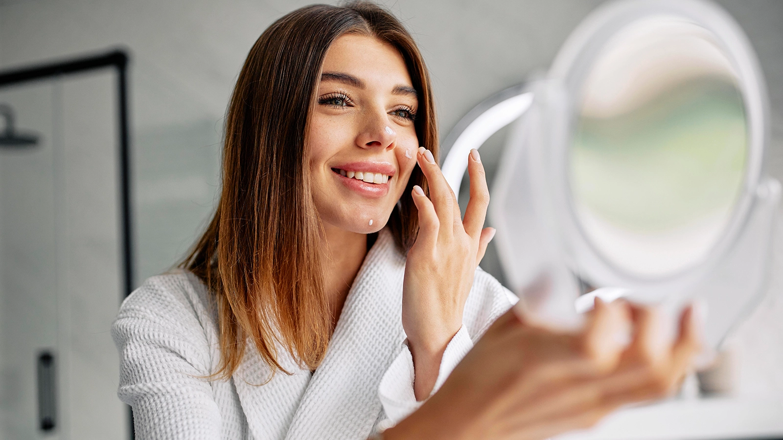 Combining Aesthetic Treatments with Skincare